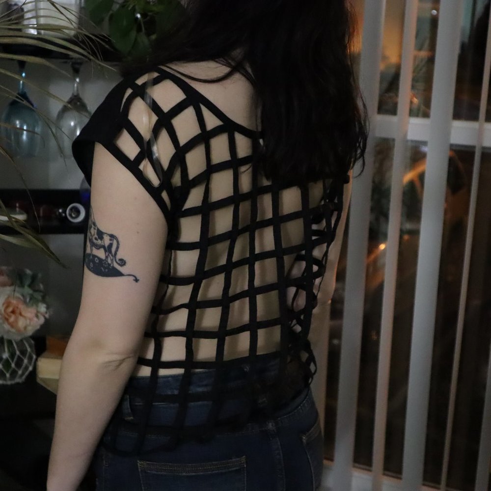 open back blouse - Picture 3 of 6